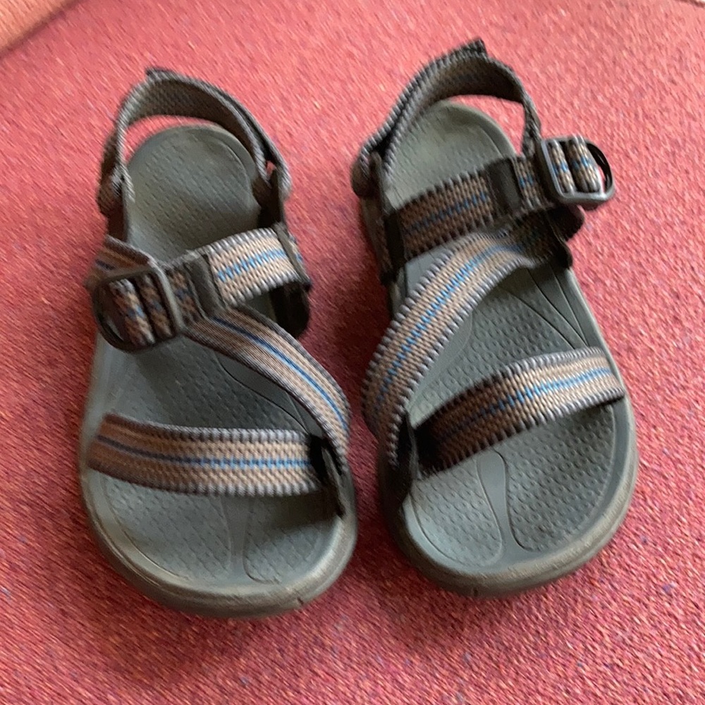 Oboz sandals size 11